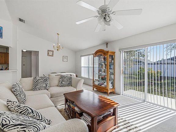 5th image of 12422 Tree Pointe Ct