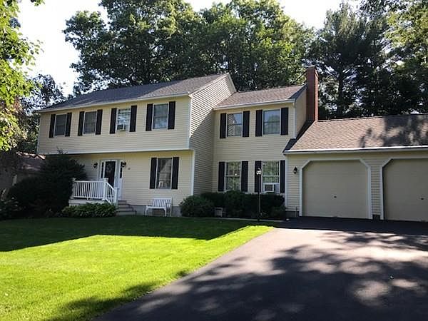 1st image of 35 Storeybrook Dr