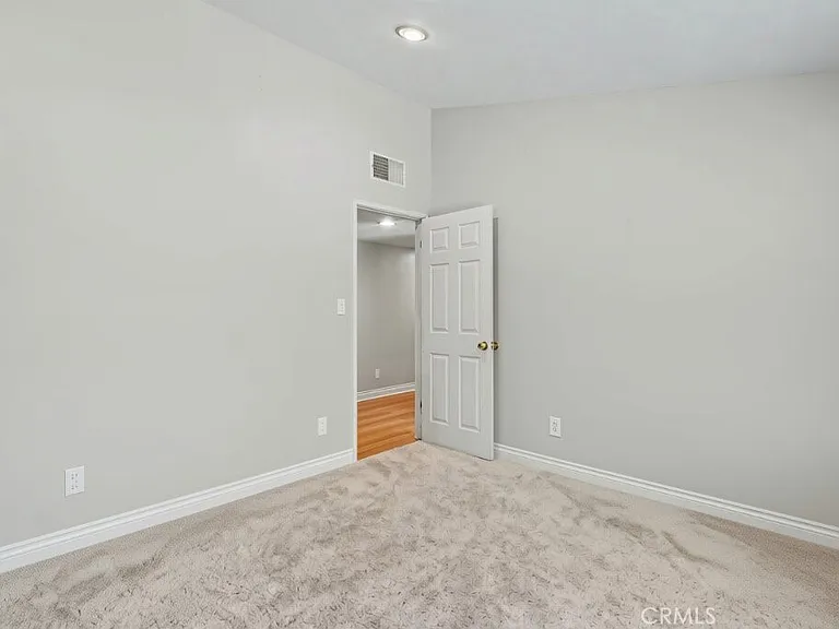 5706 Comanche Ave — Photo 33