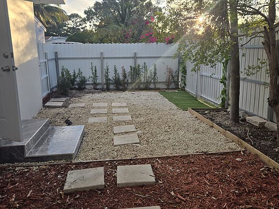 2nd image of 21323 NW 39th Ave