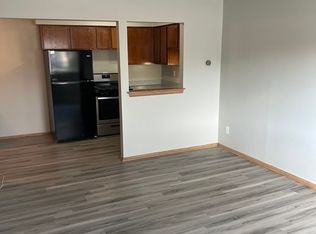 4619 S Howell Ave #6, Milwaukee, WI 53207