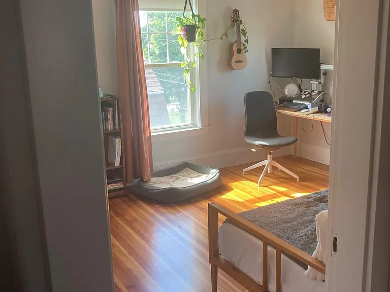 30 Emerson St #3 — Photo 10