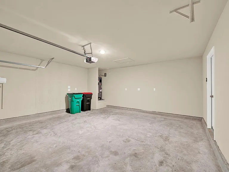 5814 Linda Cove Ln — Photo 24