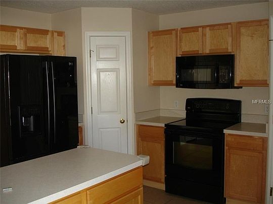 5th image of 625 Westcliffe Dr