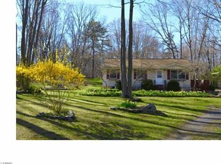 109 Ruffed Grouse Ln, Shohola, PA 18458
