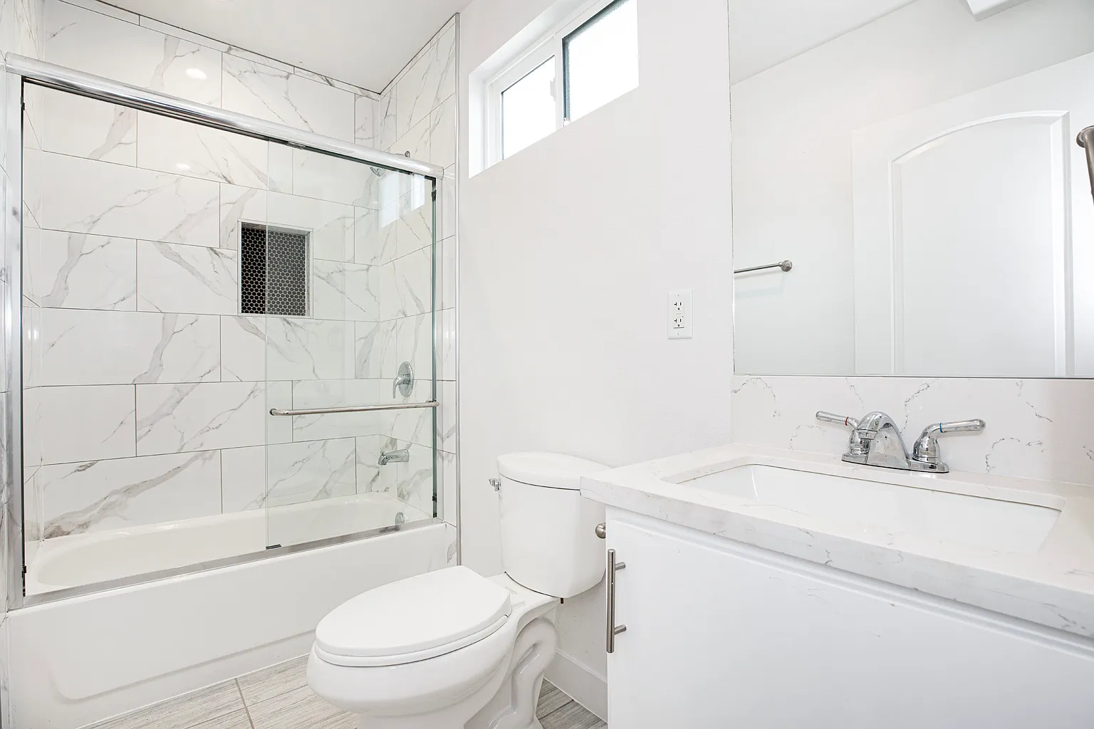 3 bed, 3.5 bath, 1545 sqft, $3,750 — Photo 4