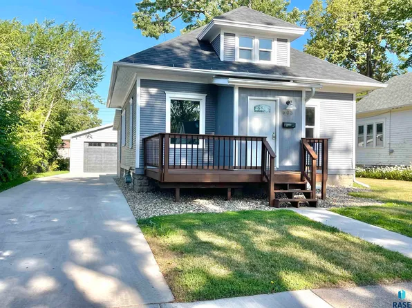603 S Hawthorne Ave, Sioux Falls, SD 57104