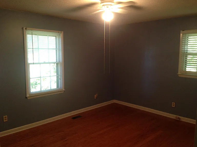 512 Layne St — Photo 11