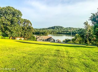 7960 Morganton Rd, Greenback, TN 37742