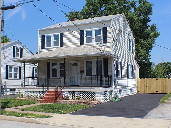 2nd image of 1 W Summit Ave