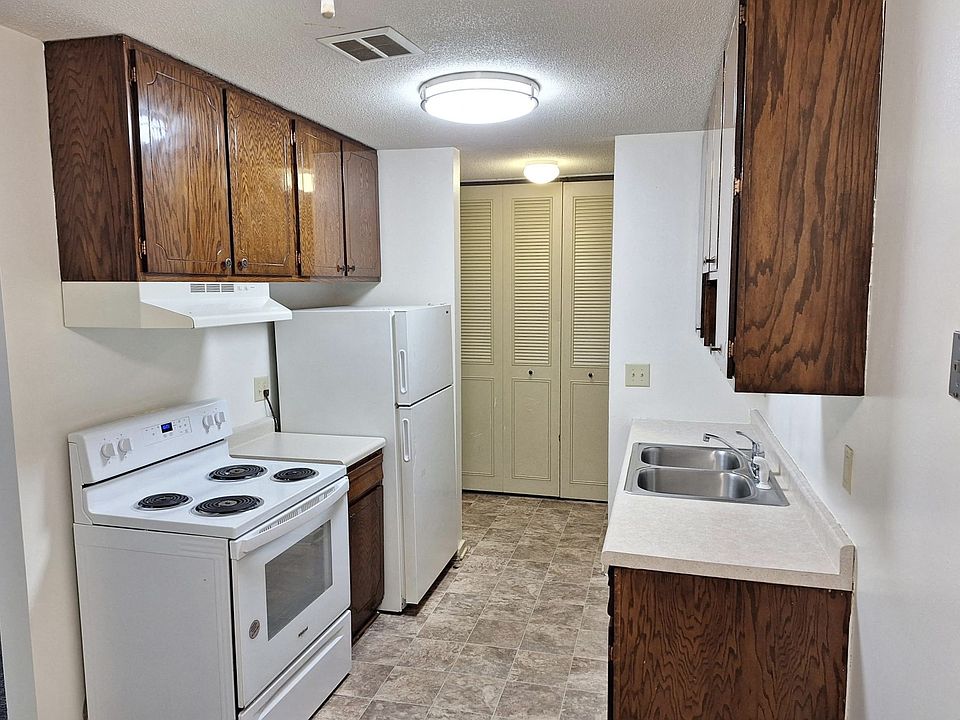 1st image of 1456 Magnolia Ave E #305