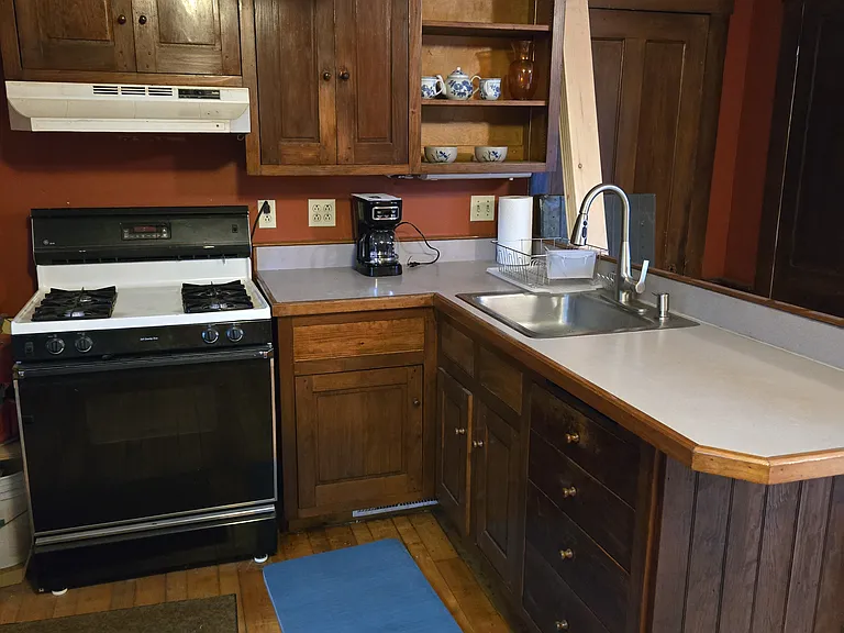 330 Saint Gaudens Rd — Photo 3