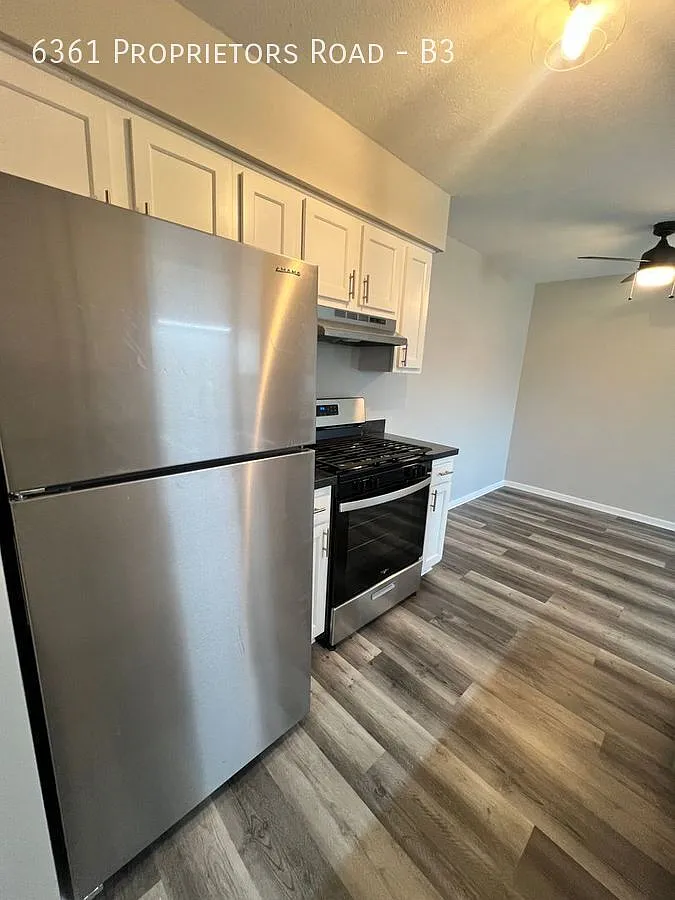 Worthington Village 2 Bed 1.5 Bath Apartment — Photo 3