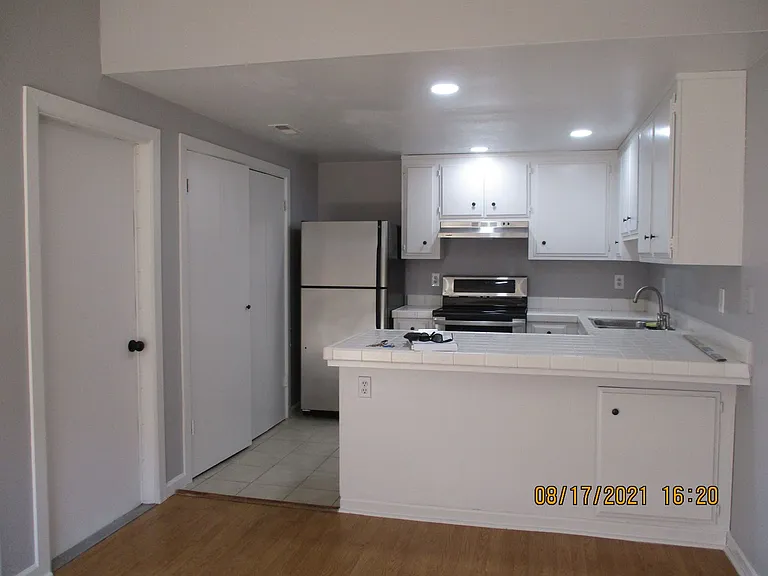 2718-2716 Grizzly Hollow Way — Photo 3