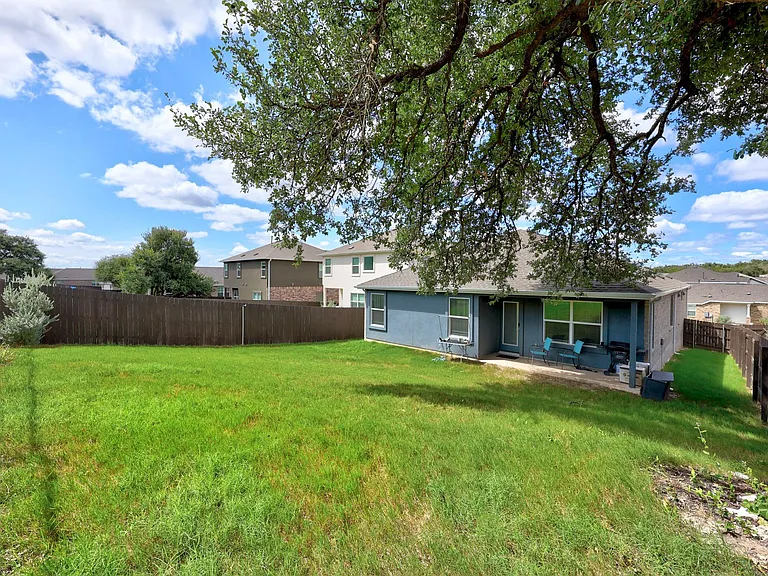 2321 Four Waters Loop — Photo 7