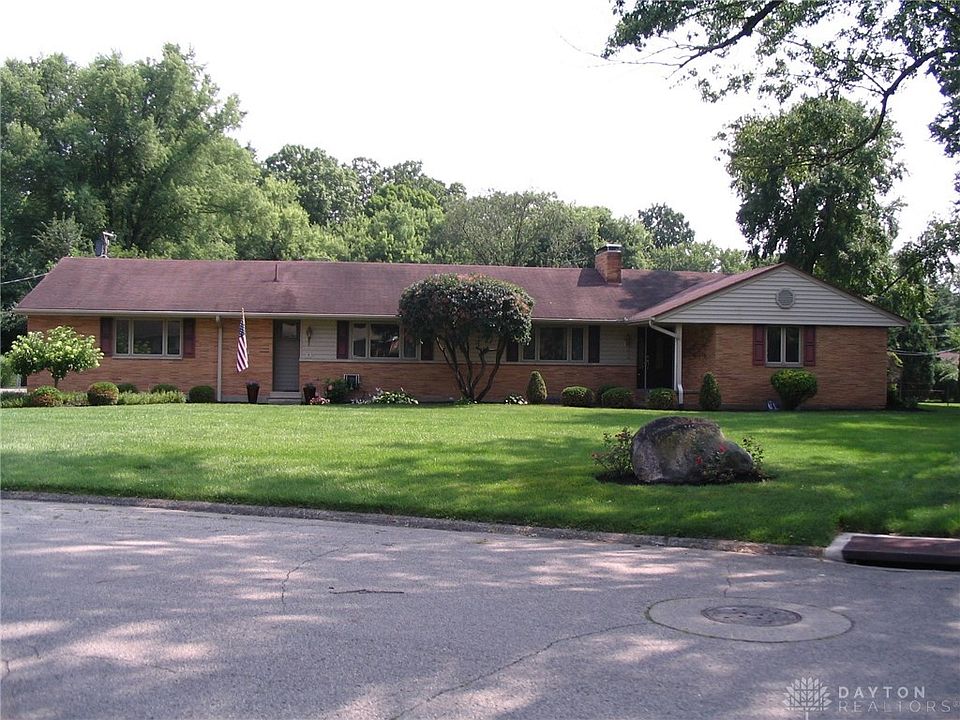 1st image of 300 Judith Dr