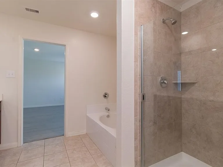 15310 Albert Oak Dr — Photo 21