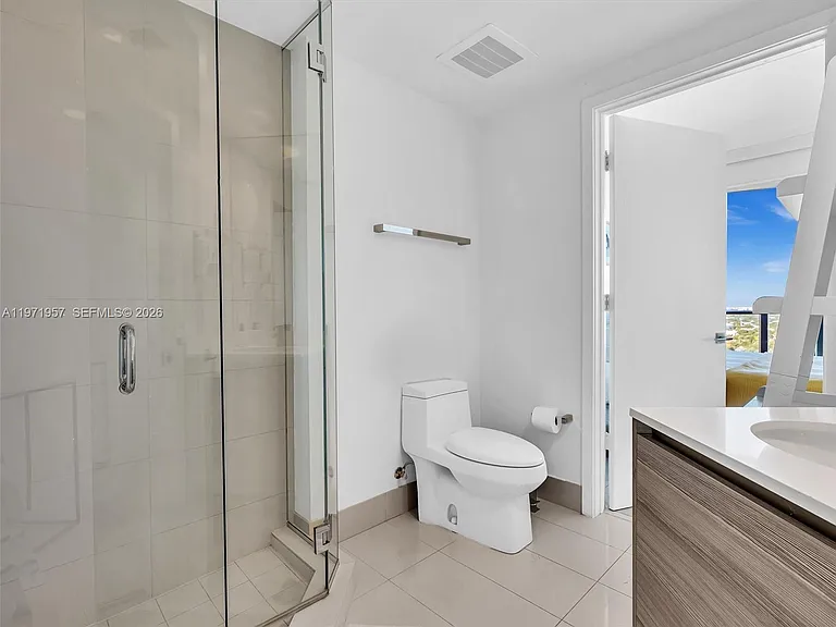 121 NE 34th St #2016 — Photo 12