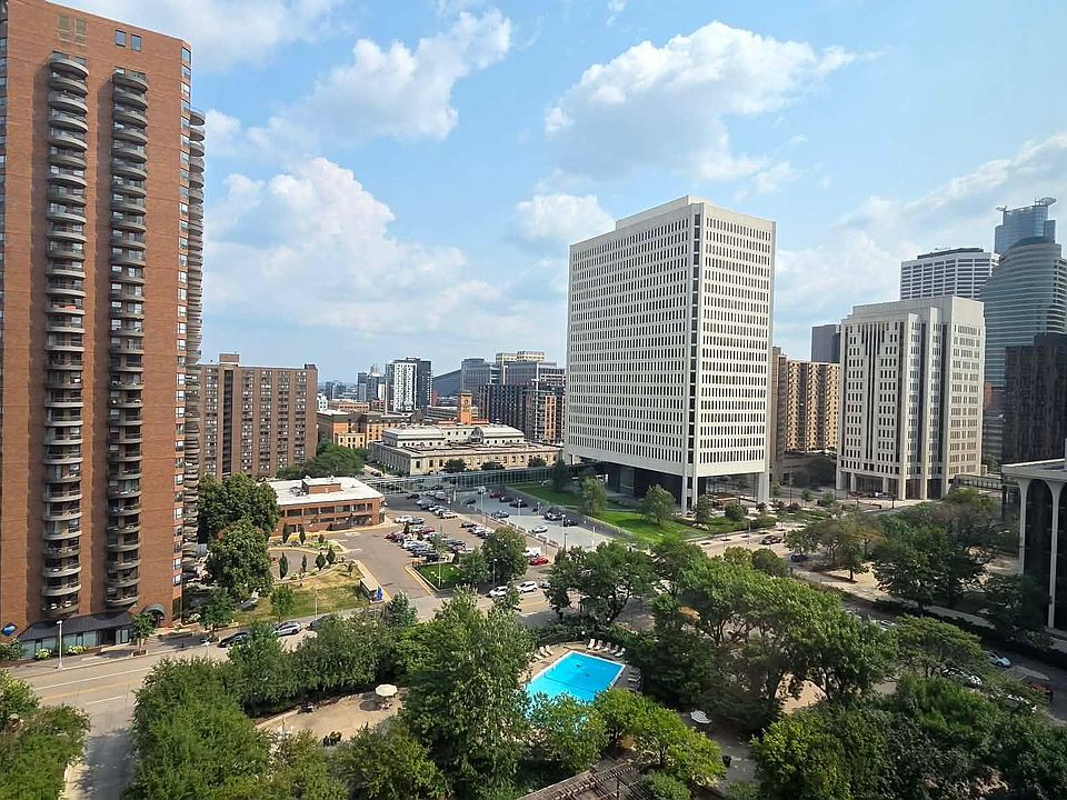 1st image of 15 S 1st St APT A1512
