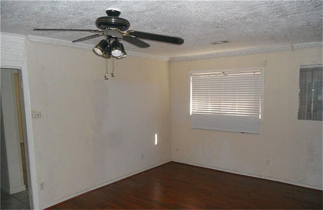 2nd image of 9822 Shadydale Ln