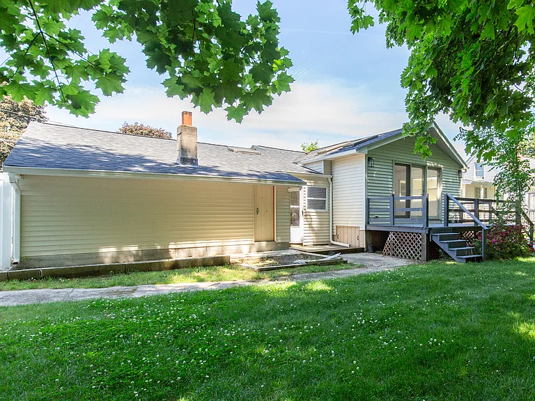 33 Raven St — Photo 13