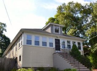 90 Garfield Rd, Dedham, MA 02026