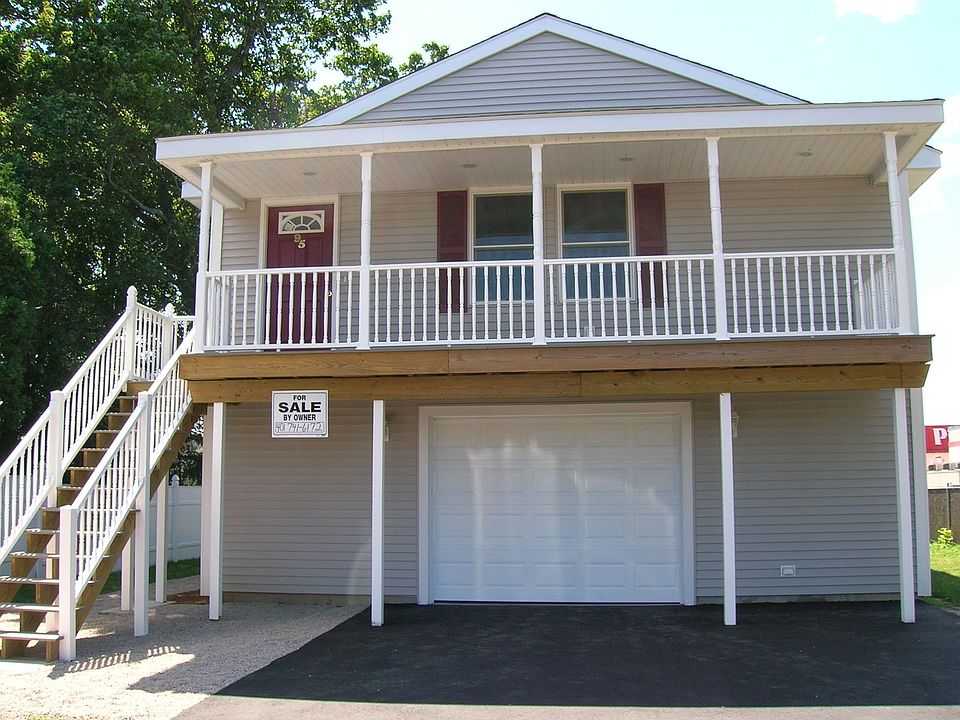 Built 2006 House for sale