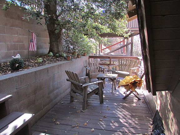 3rd image of 626 Chateau Dr