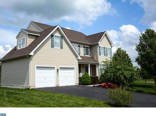 2000 N Hilltop Ct, Collegeville, PA 19426