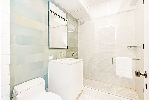 Rented by Mallan Real Estate Inc | media 7