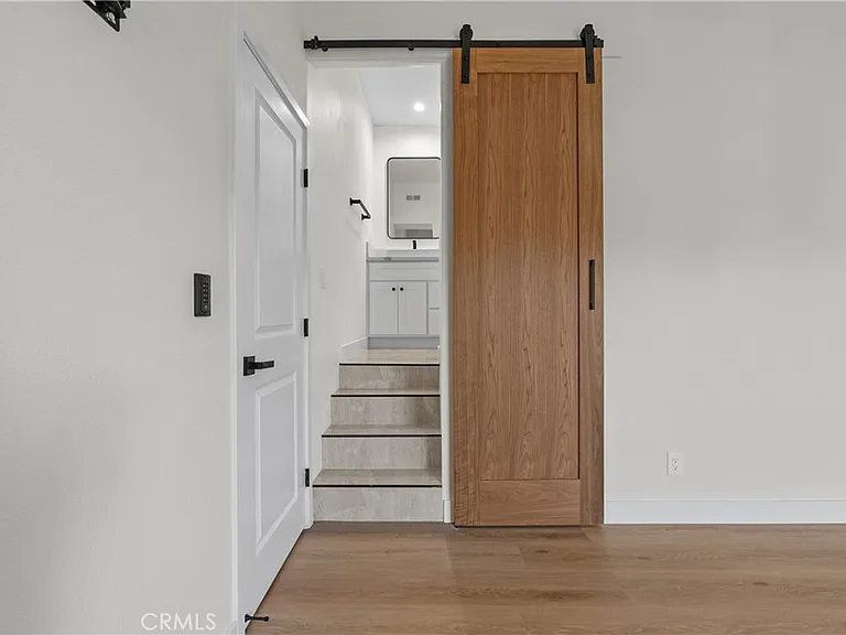 18417 Collins St #D — Photo 29