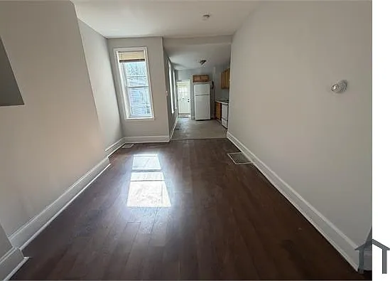 1026 Bennett St — Photo 2