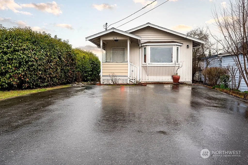 615 Texas Street photo 1