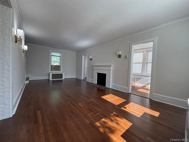 23 Perry Ave — Photo 6
