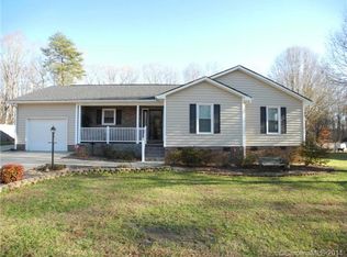 213 Shadowbrook Rd, Mount Holly, NC 28120