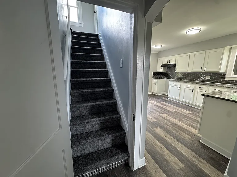 1132 Triplett Blvd — Photo 3