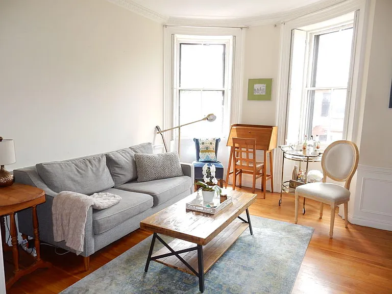 19 Chestnut St #3A — Photo 2
