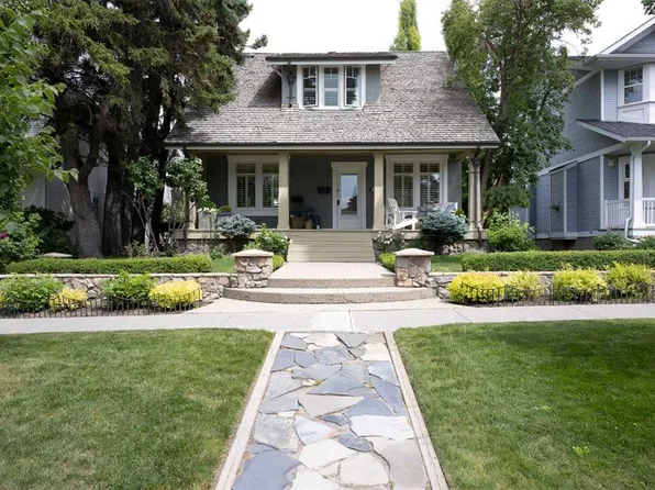 1712 W 25th St SW, Calgary, AB T3C 1J6