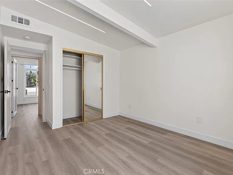 10806 Paso Robles Ave — Photo 27