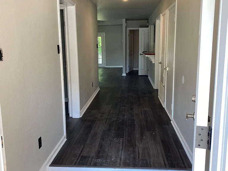 4110 Johnson St — Photo 2