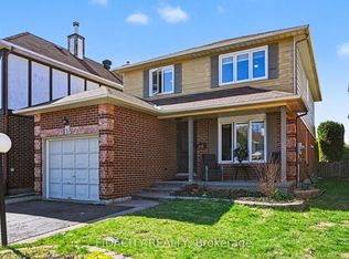 117 Beechfern Dr, Ottawa, ON K2S 1E4