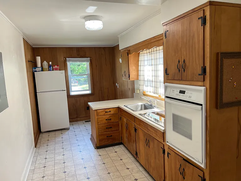 2601 Stratford Dr — Photo 15