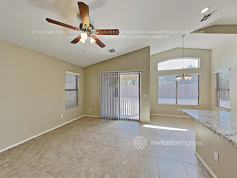 2677 W Half Moon Cir — Photo 6
