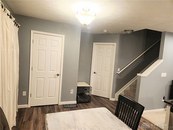 4th image of 176 Brooke Woode Dr
