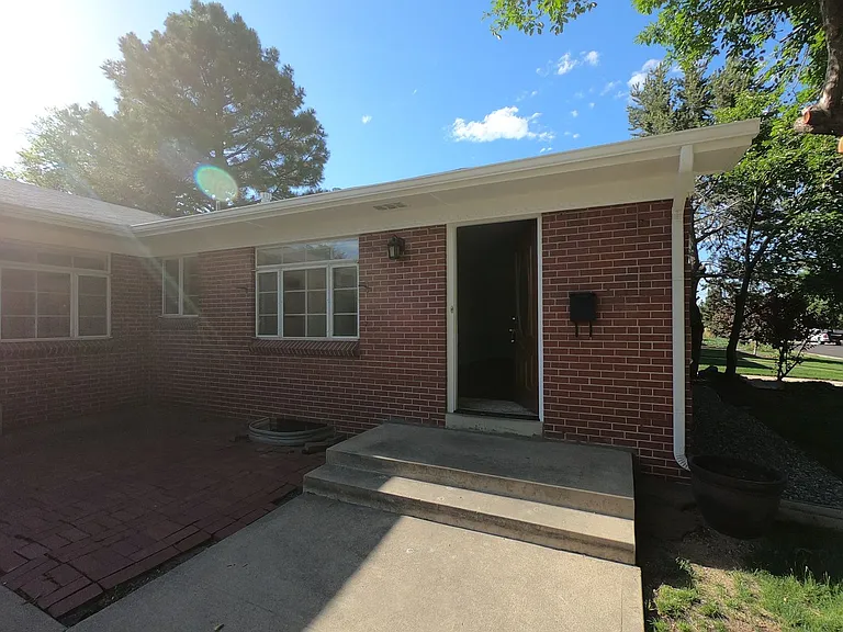 245 Garnet St — Photo 15