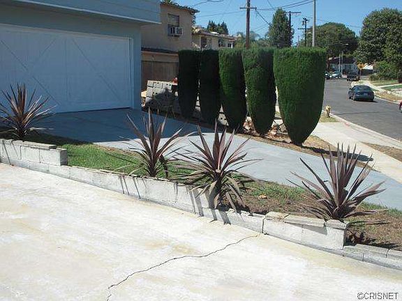 3rd image of 6107 Buckler Ave