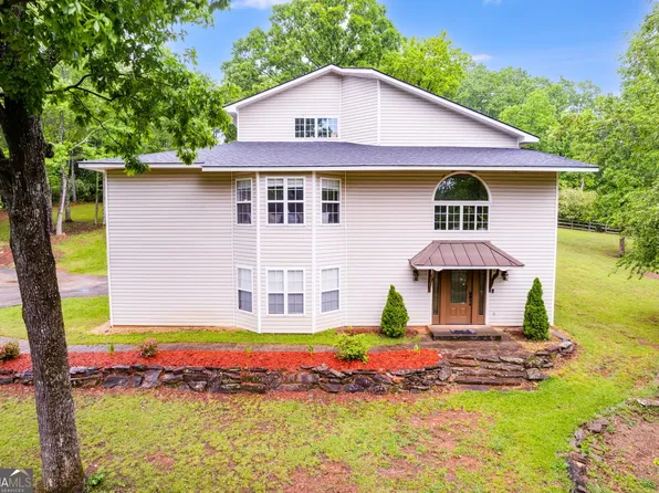 1526 Old Newnan Rd, Carrollton, GA 30116