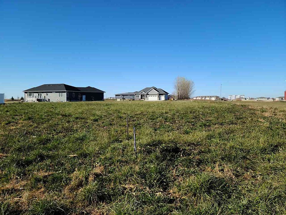 2nd image of 4813 Wild Flower Ln