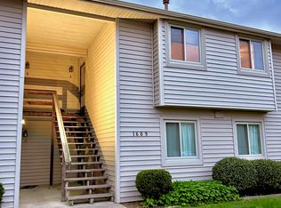 1609 Lyndhurst Dr, Savoy, IL 61874