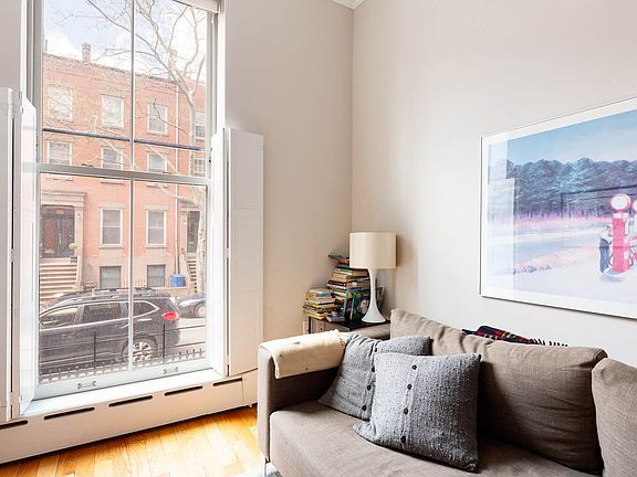 5th image of 439 Henry St #1C
